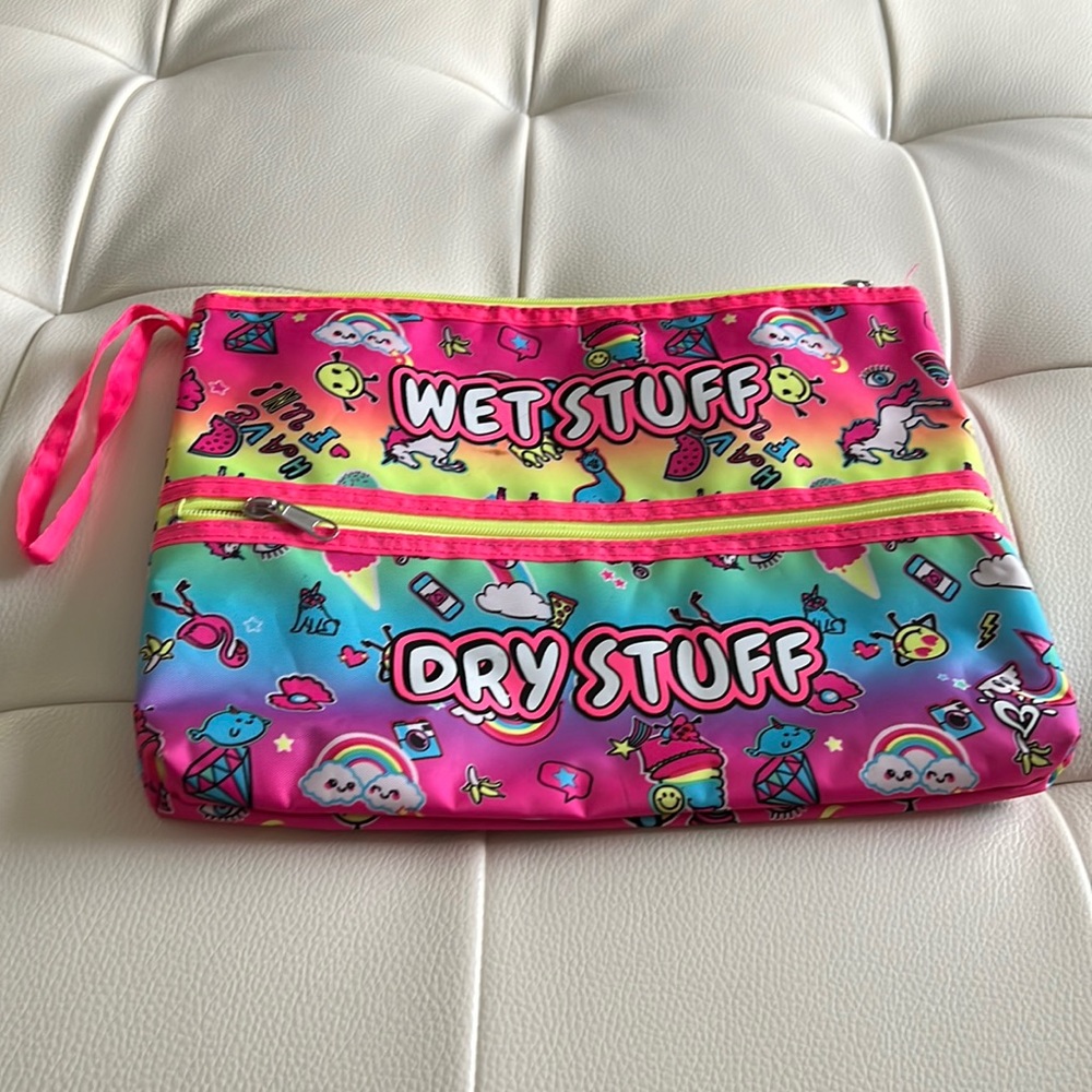 Justice girls wet stuff/Dry stuff bag
